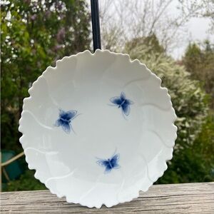 MMA White Porcelain Fluted Edge Bowl With Three Blue Butterflies On Pedestal